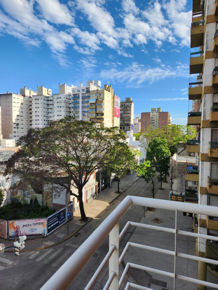 Acogedor y luminoso, a metros del Av. Pellegrini