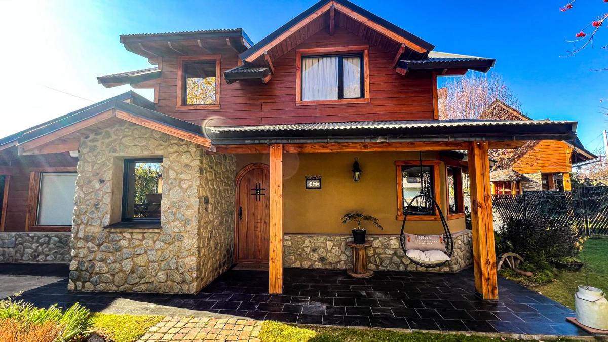 RentUp - Bariloche Casa con vista al Lago y Cerro Villegas
