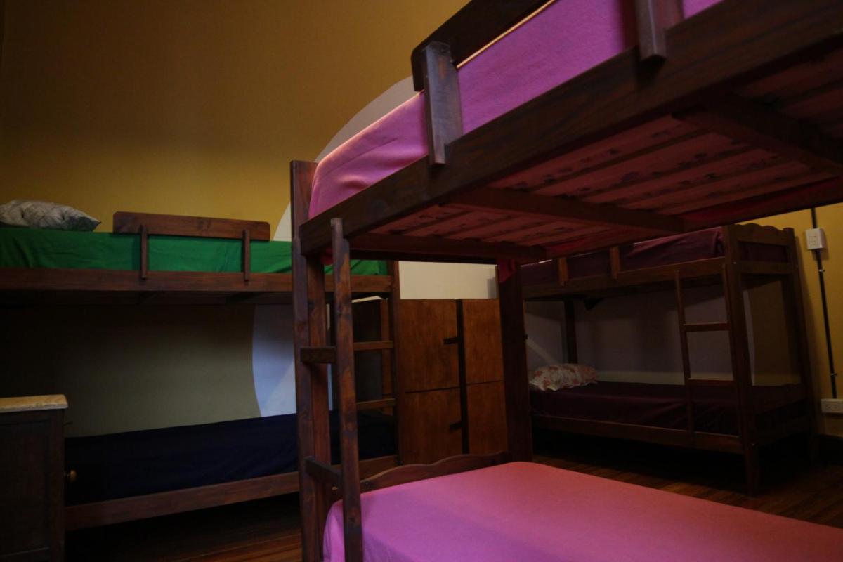 Hostel Brava mansa