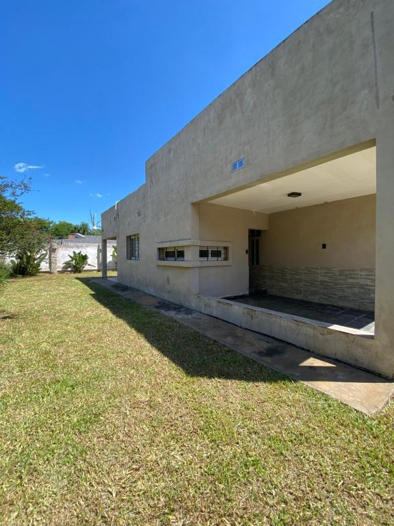 Casa en Paso con pileta a 4 cuadras de la Palya