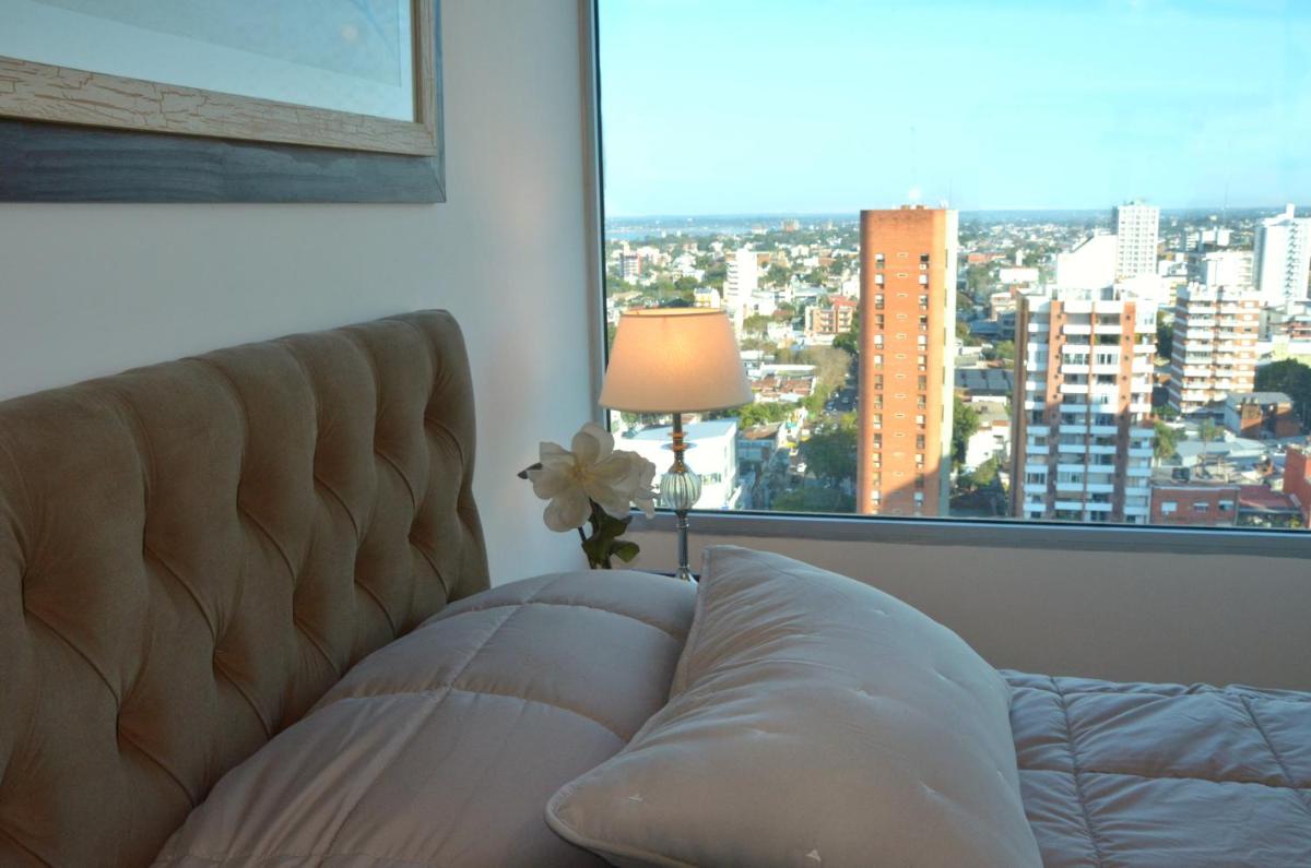 Departamento súper céntrico con vista al río Paraná