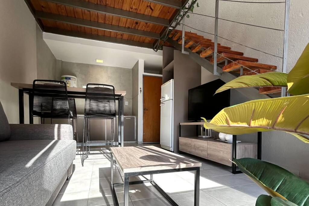 DEPARTAMENTO THAYS