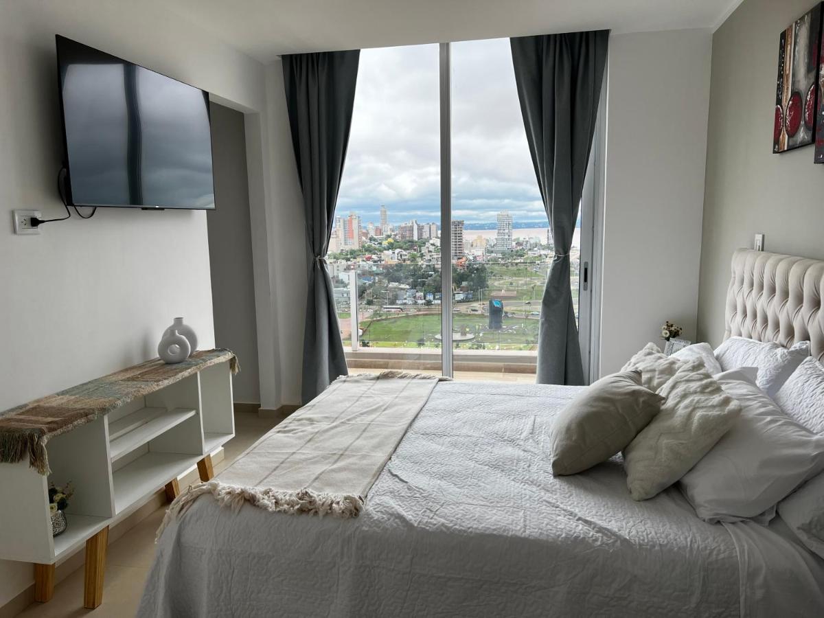 Dpto moderno con vista al río y a la ciudad