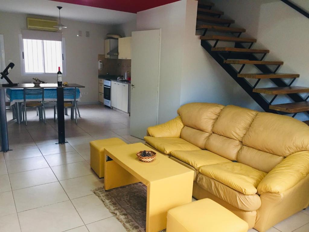 Excelente Duplex en Consorcio Privado c/ cochera