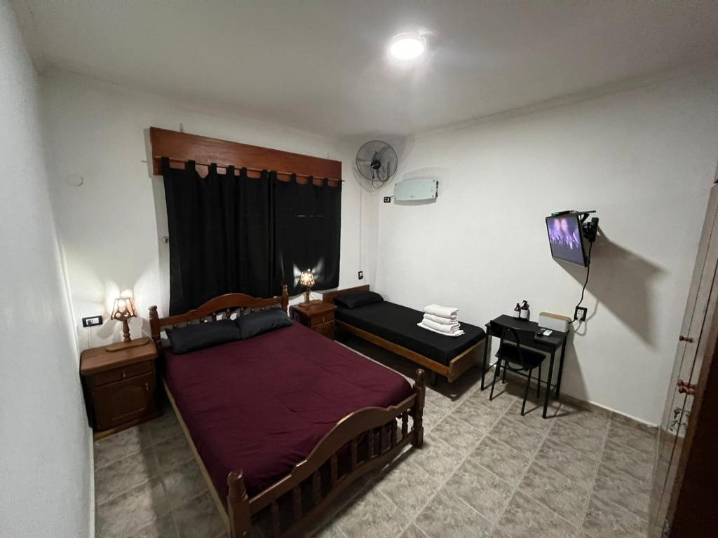 Alojamiento Ruta 40 en Chilecito, Una Habitacion Calida