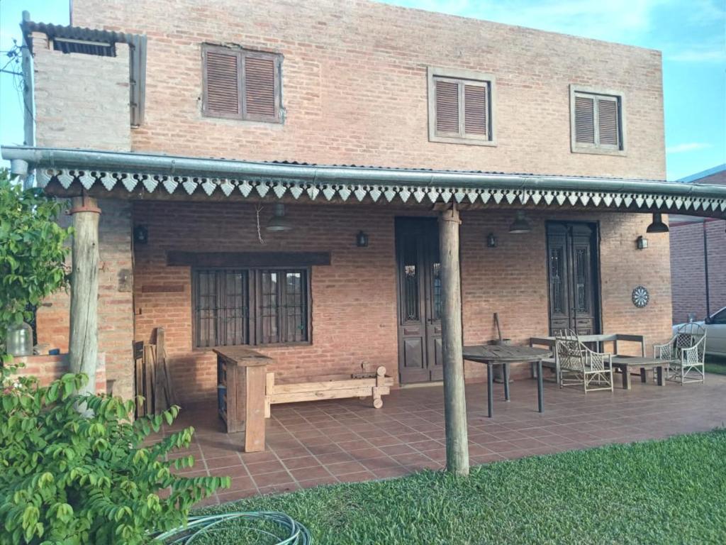 Hermosa Casa en Paso de la Patria