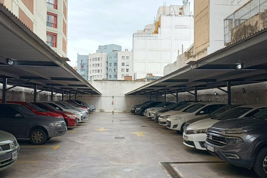 Hermoso departamento con balcón +parrilla +cochera