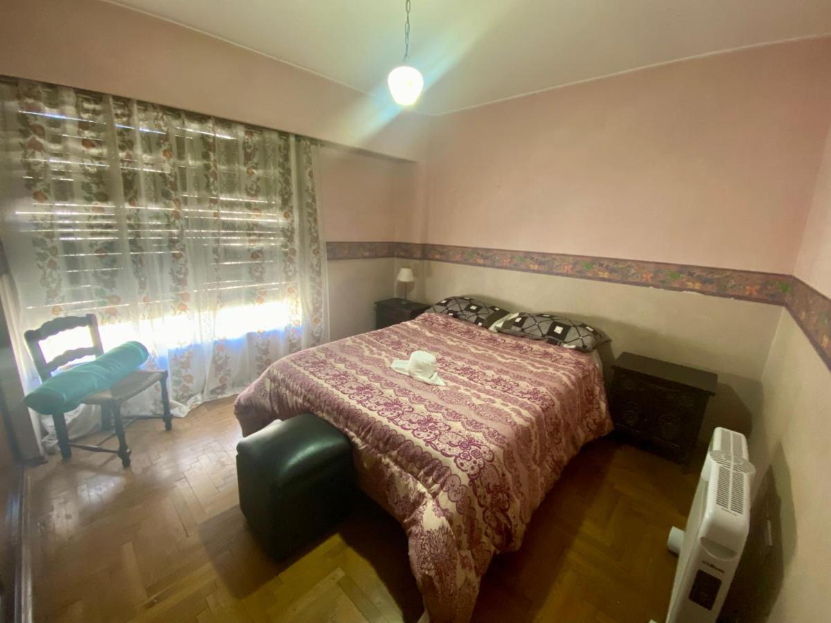 Julia Rooms - DPTO CERCA DE PATIO OLMOS -GUEMES -BUEN PASTOR