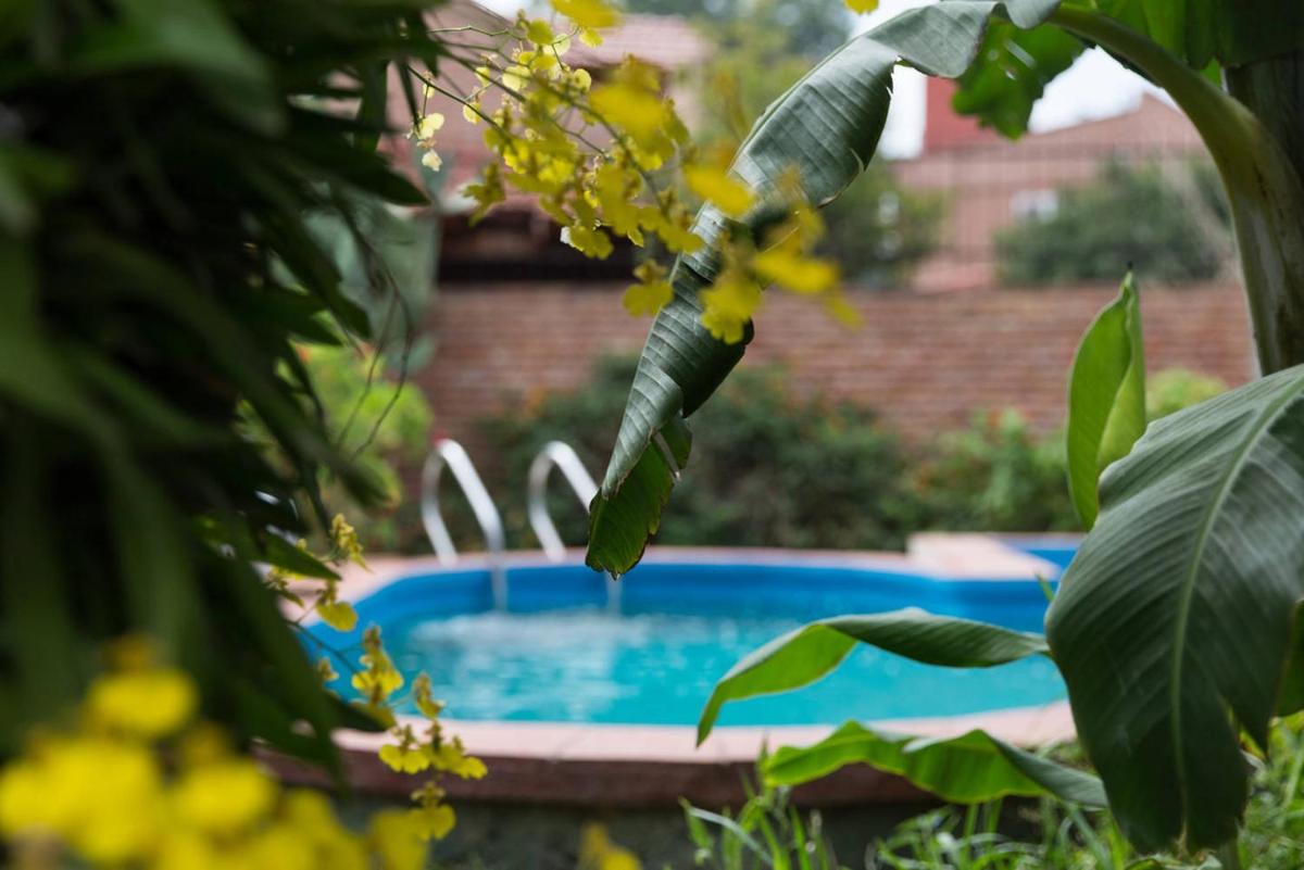 Cabaña Santa Rita del lago, Villa Carlos Paz, pileta privada, en exquisito barrio residencial, dos cuadras lago y costanera nueva