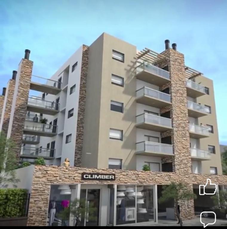 Carrera Edificio monoambiente
