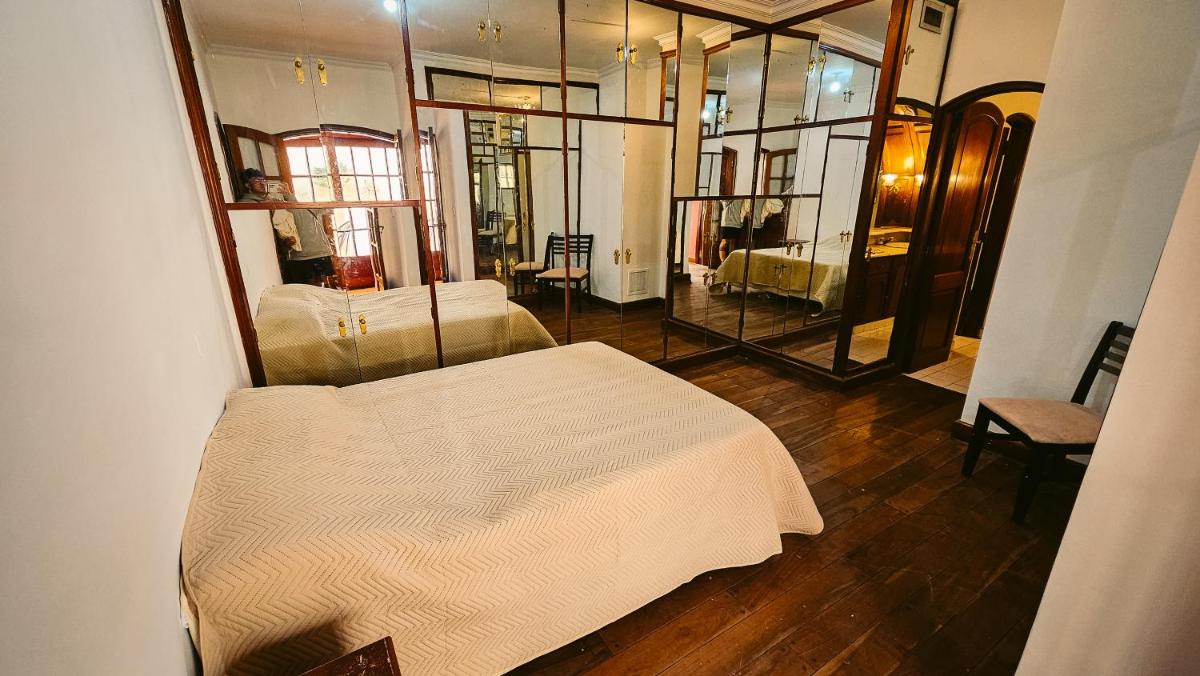 Valhalla Hostel & Suites